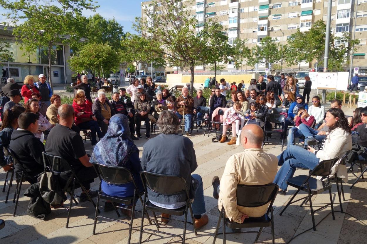 Badia del Vallès mass housing estate in Barcelona (ES)