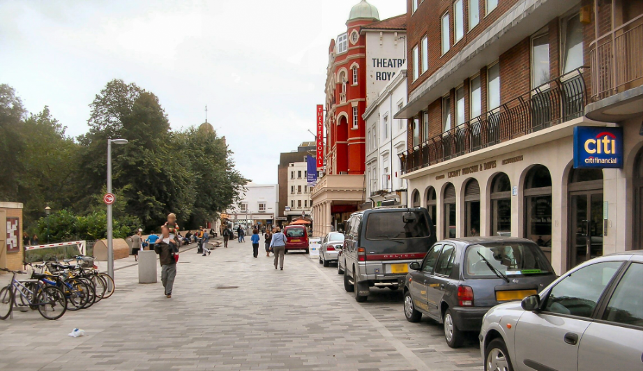 New Road in Brighton. Source: wikipedia.