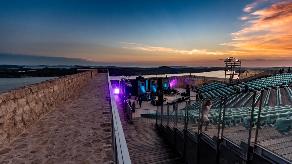 2. Saint Michael's fortress ready for a performance - photo credits: TVRĐAVA KULTURE ŠIBENIK
