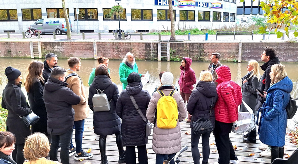 Community-led rejuvenation of Utrecht’s canals by Vergroeningsingel 030 (www.vergroeningsingel030.nl/)
