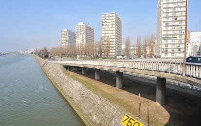 Capécure industrial park before (2007) rehabilitation (2023). Photo credits: Municipality of Boulogne-sur-mer 