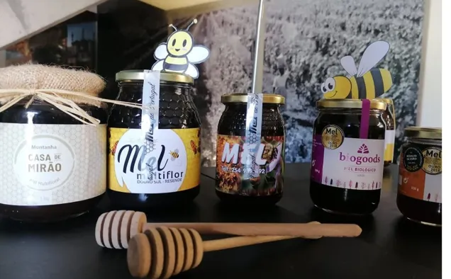 Food branding - honey from Portugal