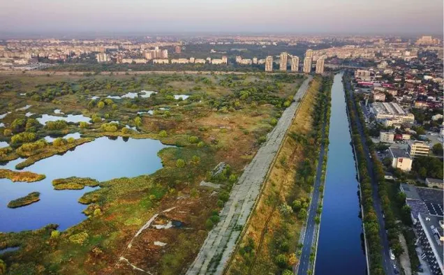 Picture description: Văcărești area and after revitalisation (2024). Photo credits: Parcul Văcărești.