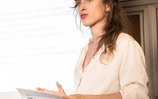 Lydia Gresakova during a talk on co-creation