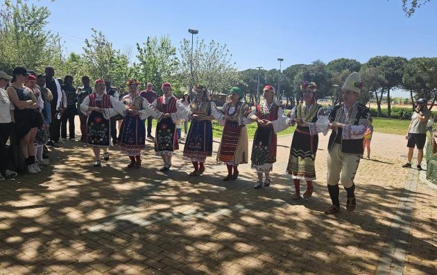 People dancing a popular dance