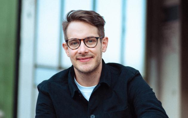 Johannes Riegler portrait photo taken by Max Kienreich in Vienna