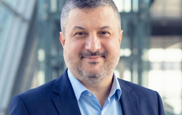 Profile picture for user Zsolt Séra