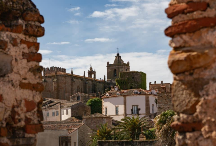 Resourceful cities_caceres