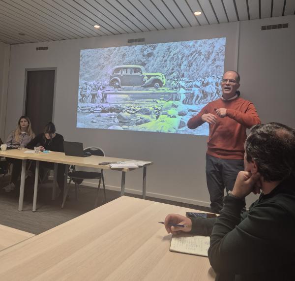 Pedro Homem de Gouveia giving a presentation during the visit to the POLIS Network in Brussels. Source: Karolina Orcholska.